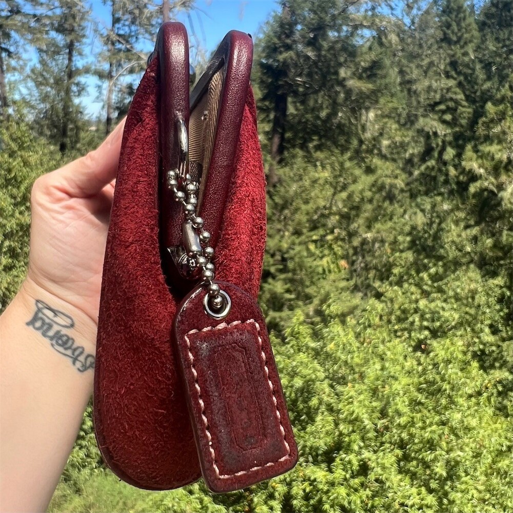 COACH VINTAGE Burgundy Suede KissLock Clutch Pouch Wallet Purse Silver Hardware - Picture 9 of 10
